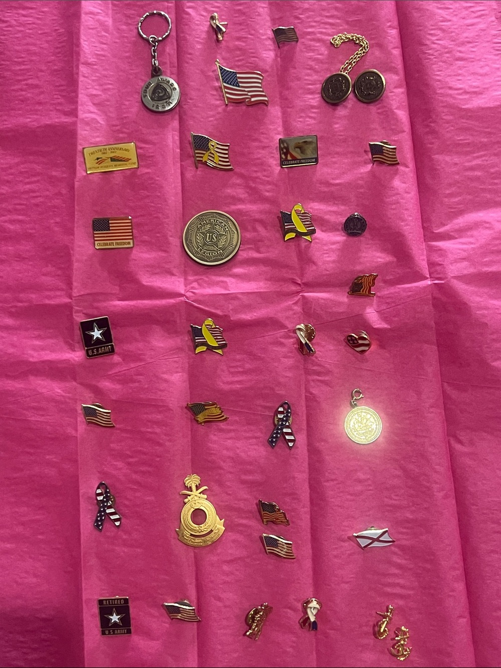 Huge bundle of military/ patriotic themed pins/ buttons / memorabilia